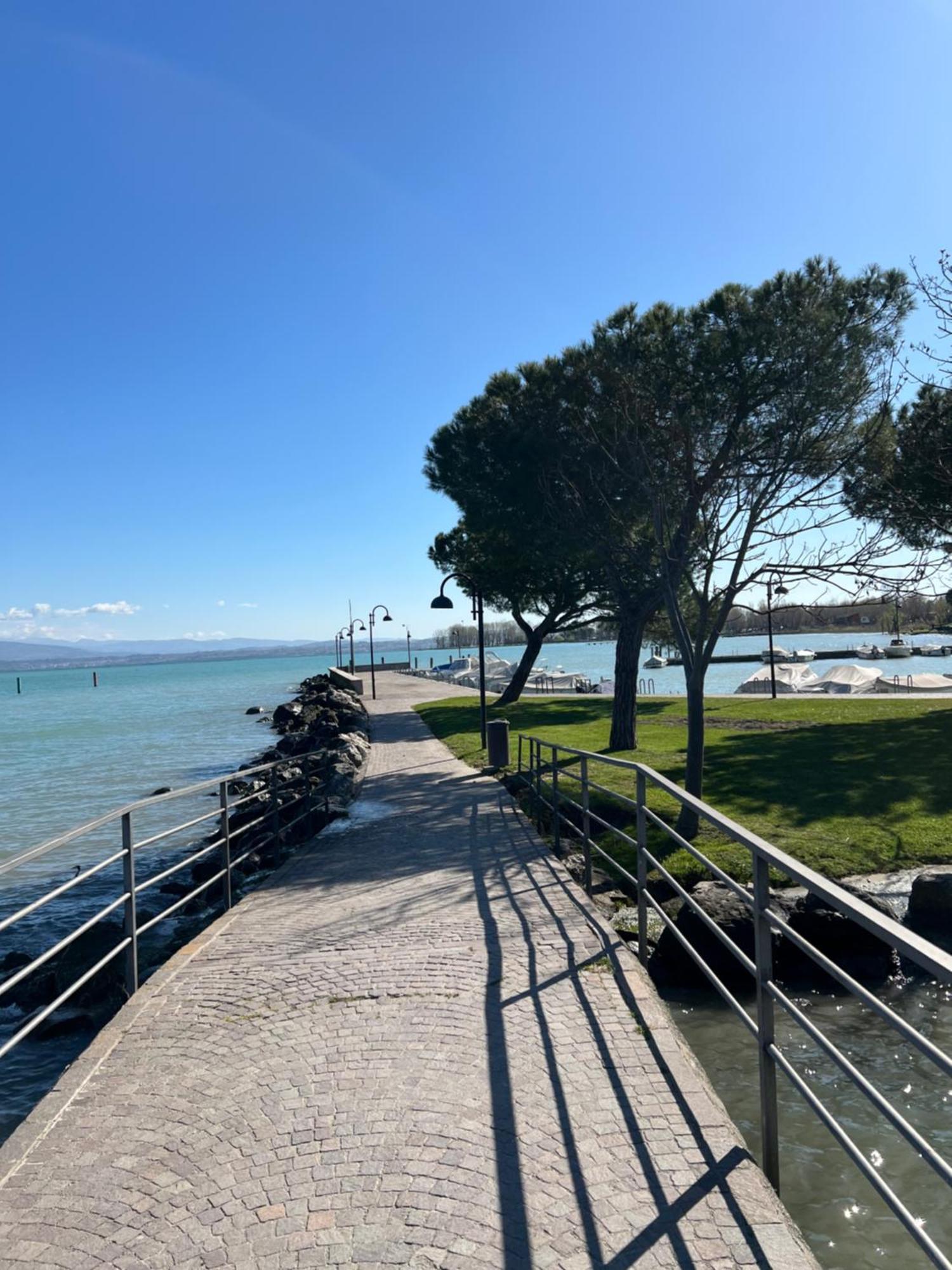 La Vela Leilighet Sirmione Eksteriør bilde